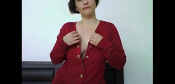  Beautiful lady in red, chat with her at lovelygirlsoncam.com